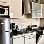 Appartement Panorama Gor Londyn W Centrum Z Balkonem I Widokiem Na Gory