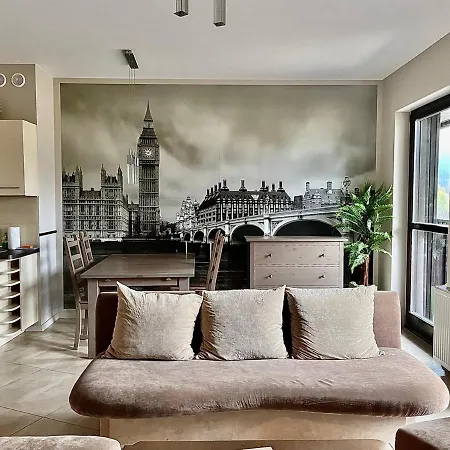 Apartment Panorama Gor Londyn W Centrum Z Balkonem I Widokiem Na Gory