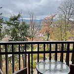 Panorama Gor Londyn W Centrum Z Balkonem I Widokiem Na Gory Apartment