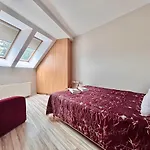 Panorama Gor Londyn W Centrum Z Balkonem I Widokiem Na Gory Szklarska Poreba