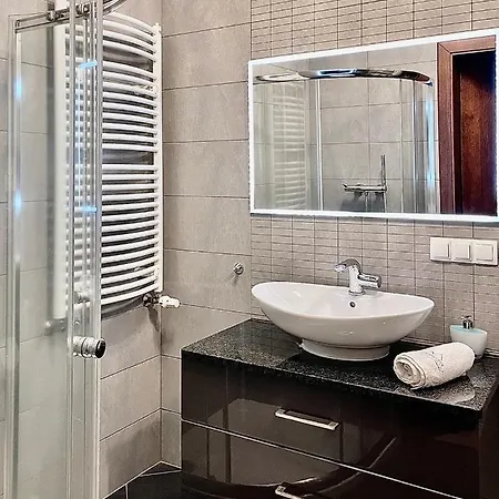 Trevilles Londyn W Centrum Z Balkonem I Widokiem Na Gory *