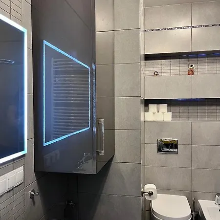 Trevilles Londyn W Centrum Z Balkonem I Widokiem Na Gory *